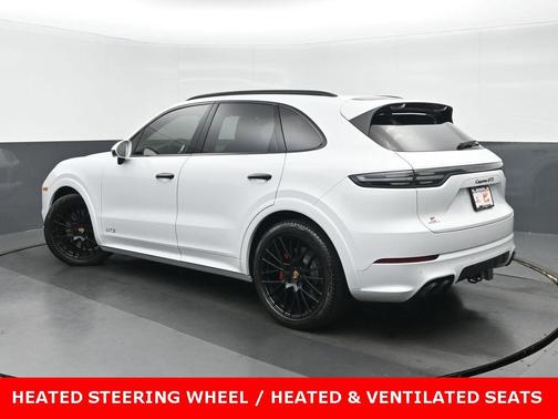 2022 Porsche Cayenne GTS
