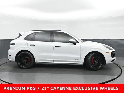 2022 Porsche Cayenne GTS