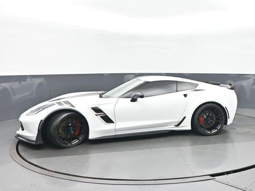 Arctic White 2019 Chevrolet Corvette Grand Sport