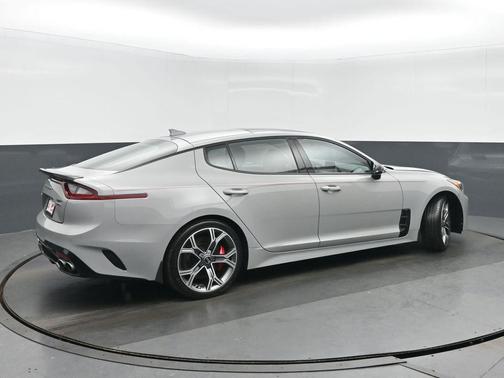 2019 Kia Stinger GT2