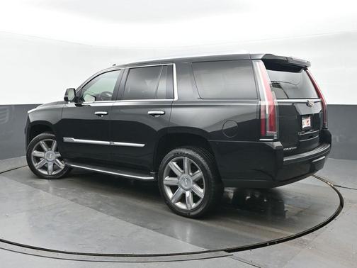 2017 Cadillac Escalade Luxury