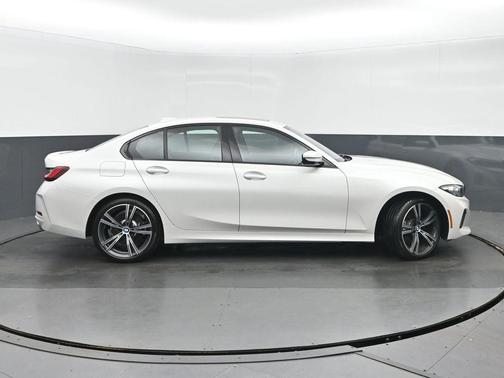 Mineral White Metallic 2023 BMW 330 xDrive