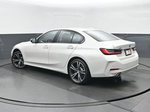 Mineral White Metallic 2023 BMW 330 xDrive