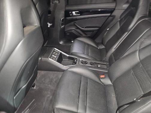 2018 Porsche Panamera 4S