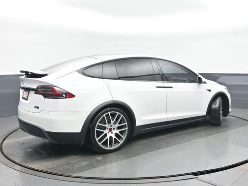 2022 Tesla Model X Plaid Tri Motor All-Wheel Drive