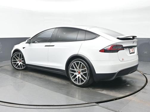 2022 Tesla Model X Plaid Tri Motor All-Wheel Drive