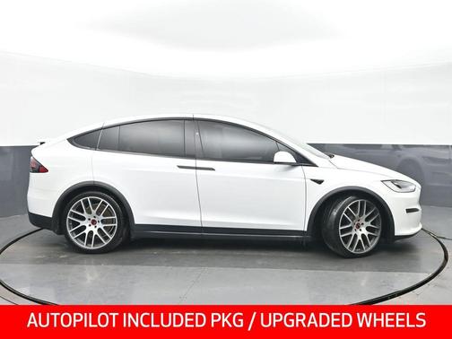 Pearl White Multi-Coat 2022 Tesla Model X Plaid Tri Motor All-Wheel Drive