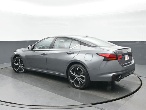 2023 Nissan Altima SR Intelligent AWD