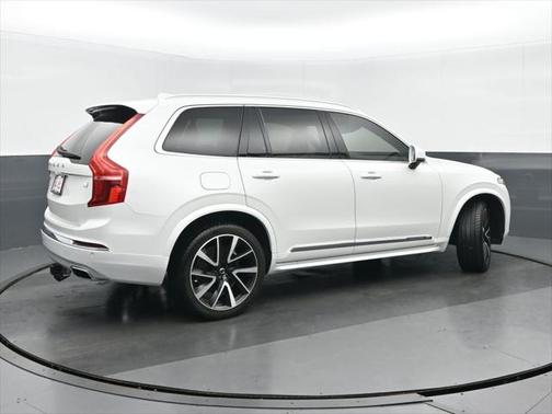 2021 Volvo XC90 Recharge Plug-In Hybrid T8 Inscription Expression 7 Passenger