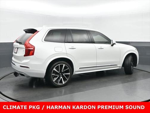 2021 Volvo XC90 Recharge Plug-In Hybrid T8 Inscription Expression 7 Passenger