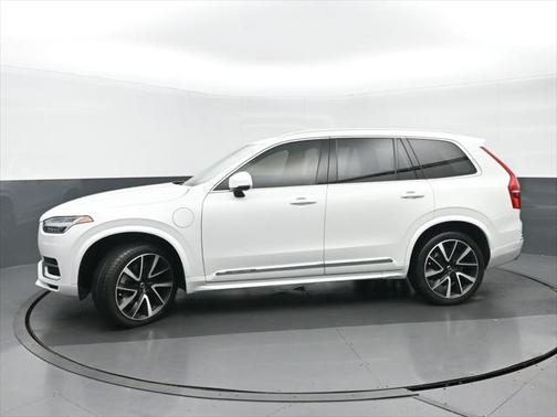 2021 Volvo XC90 Recharge Plug-In Hybrid T8 Inscription Expression 7 Passenger