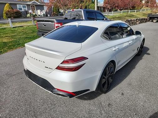 2022 Genesis G70 3.3T AWD