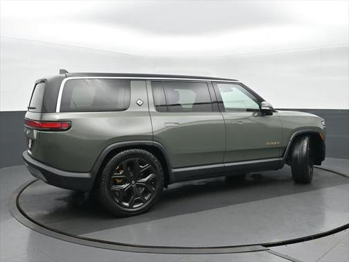 2023 Rivian R1S Launch Edition
