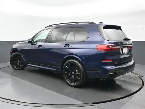 2020 BMW X7 M50i