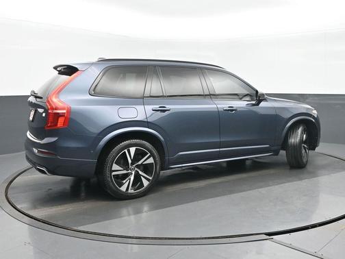 2021 Volvo XC90 Recharge Plug-In Hybrid T8 R-Design 7 Passenger