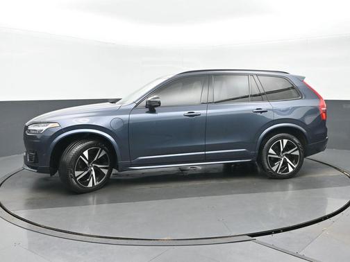 2021 Volvo XC90 Recharge Plug-In Hybrid T8 R-Design 7 Passenger