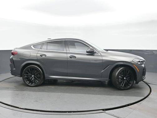 Dark Graphite Metallic 2023 BMW X6 xDrive40i