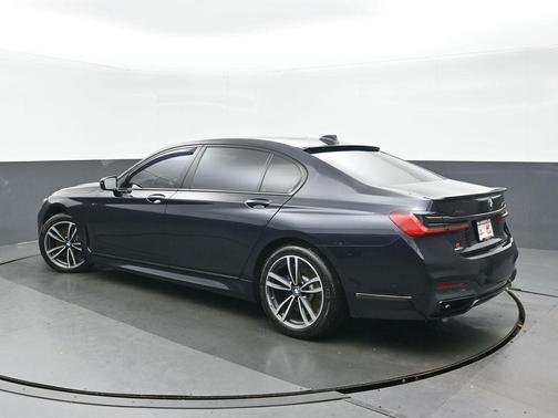 2022 BMW 750 i xDrive