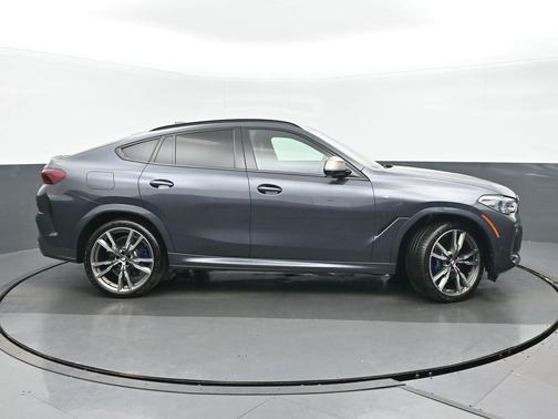 2021 BMW X6 M50i