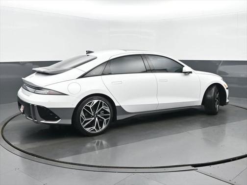 2023 Hyundai IONIQ 6 Limited