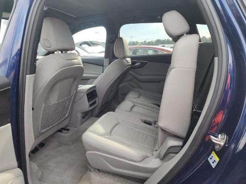 2020 Audi Q7 55 Premium Plus