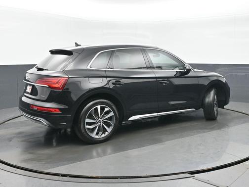2021 Audi Q5 45 Premium Plus