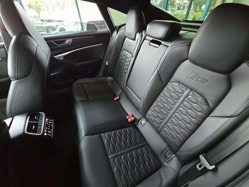 2023 Audi RS 7 4.0T
