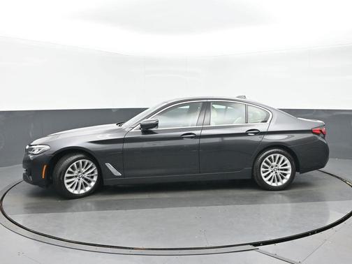 2022 BMW 530 i xDrive