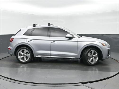 2022 Audi Q5 45 S line Premium Plus