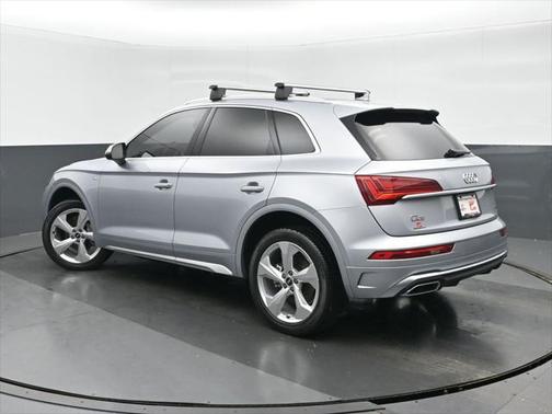 2022 Audi Q5 45 S line Premium Plus
