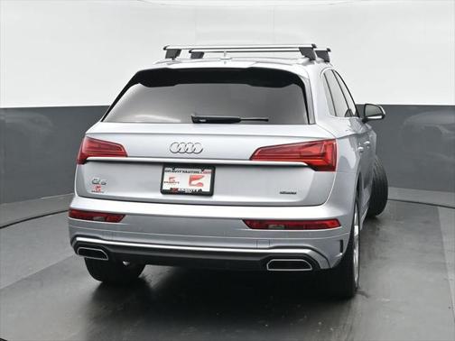 2022 Audi Q5 45 S line Premium Plus