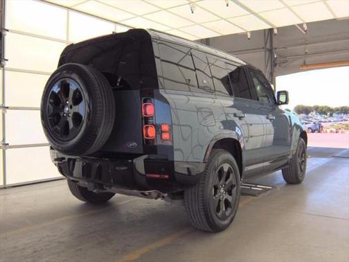 2023 Land Rover Defender 110 X-Dynamic SE