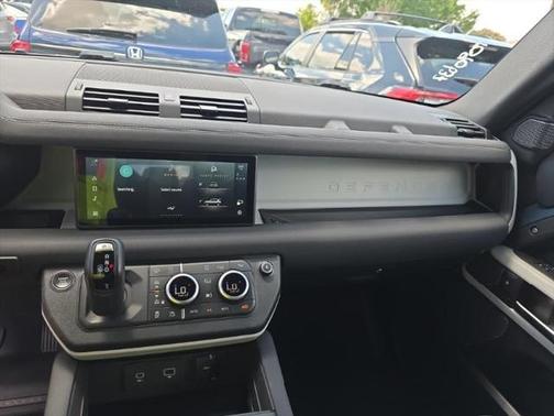 2023 Land Rover Defender 110 X-Dynamic SE