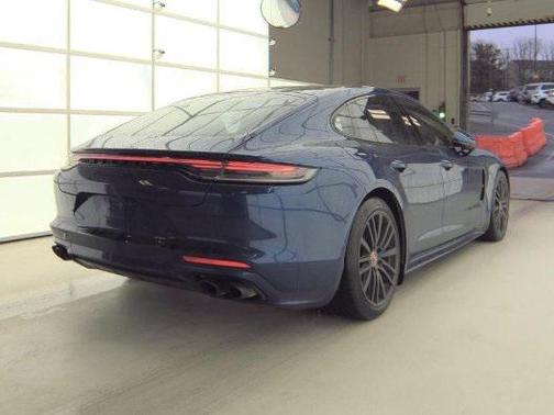 2021 Porsche Panamera GTS
