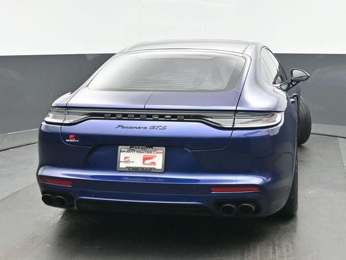 2021 Porsche Panamera GTS