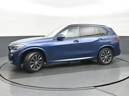 2021 BMW X5 M50i