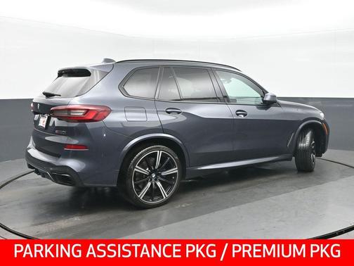 Arctic Grey Metallic 2022 BMW X5 M50i