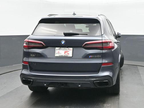 Arctic Grey Metallic 2022 BMW X5 M50i