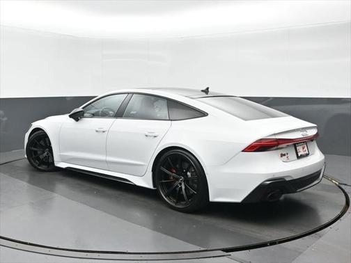 2023 Audi RS 7 4.0T