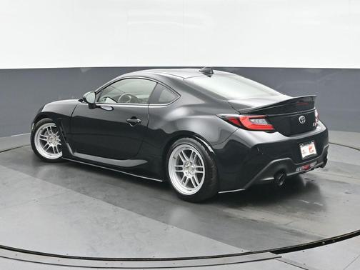 Raven 2023 Toyota GR86 Premium