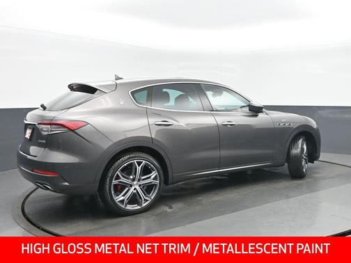 Grigio Maratea Metallic 2023 Maserati Levante GT