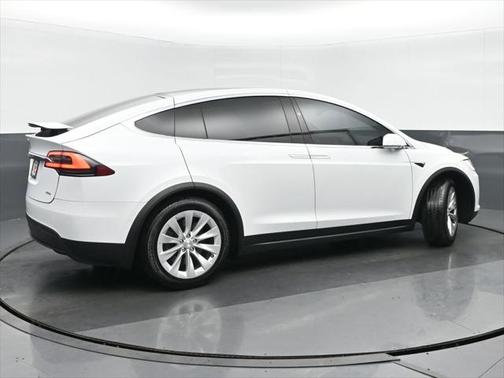 2018 Tesla Model X 75D