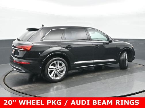 2022 Audi Q7 45 Premium Plus