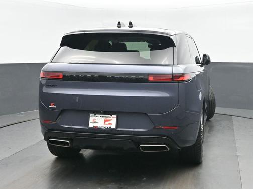 2024 Land Rover Range Rover Sport SE