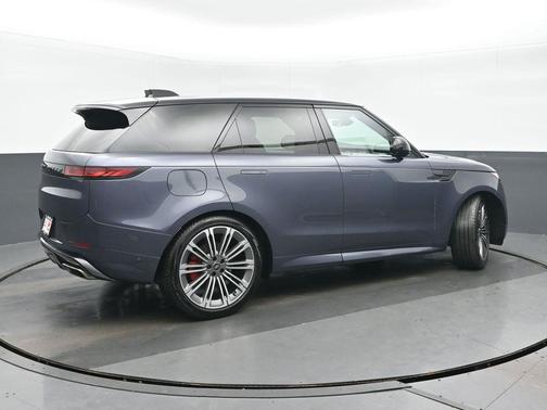 2024 Land Rover Range Rover Sport SE