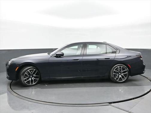 2023 BMW 760 i xDrive