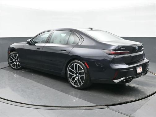 2023 BMW 760 i xDrive