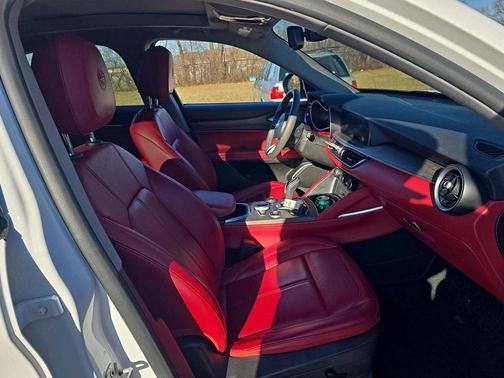 2021 Alfa Romeo Stelvio Ti