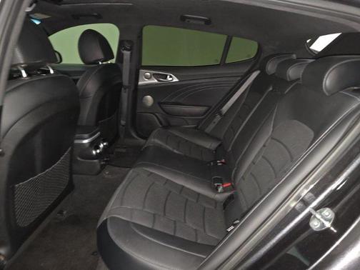 2023 Kia Stinger GT2