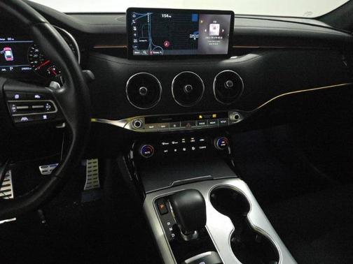 2023 Kia Stinger GT2